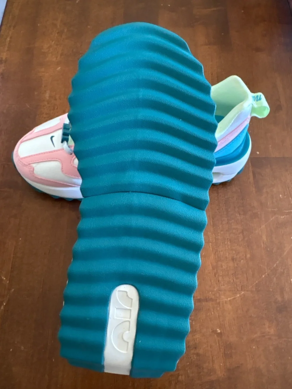 Nike Air Max Dawn